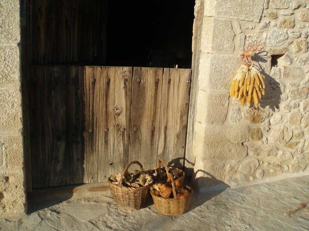 Masia de la Serra de la Cogulla Peñarroya de Tastavins Exterior foto